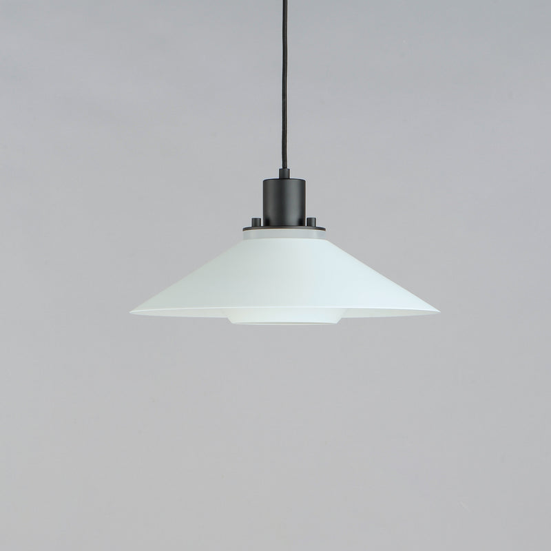 Maxim 11412BKWT Oslo 15.75" 1 Light Medium Pendant | Black / White