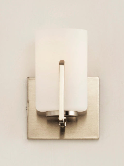 Maxim 21281SWSN Dart 1 Light Wall Sconce | Satin Nickel
