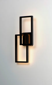 ET2 E21511-BK Traverse LED Outdoor Wall Sconce | Black