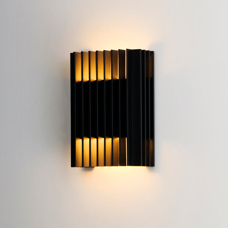 ET2 E30112-BK Rampart Small LED Outdoor Wall Sconce | Black