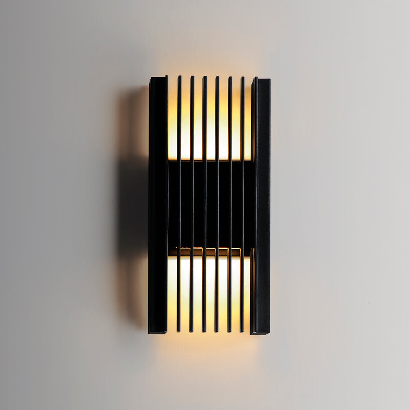 ET2 E30114-BK Rampart Medium LED Outdoor Wall Sconce | Black