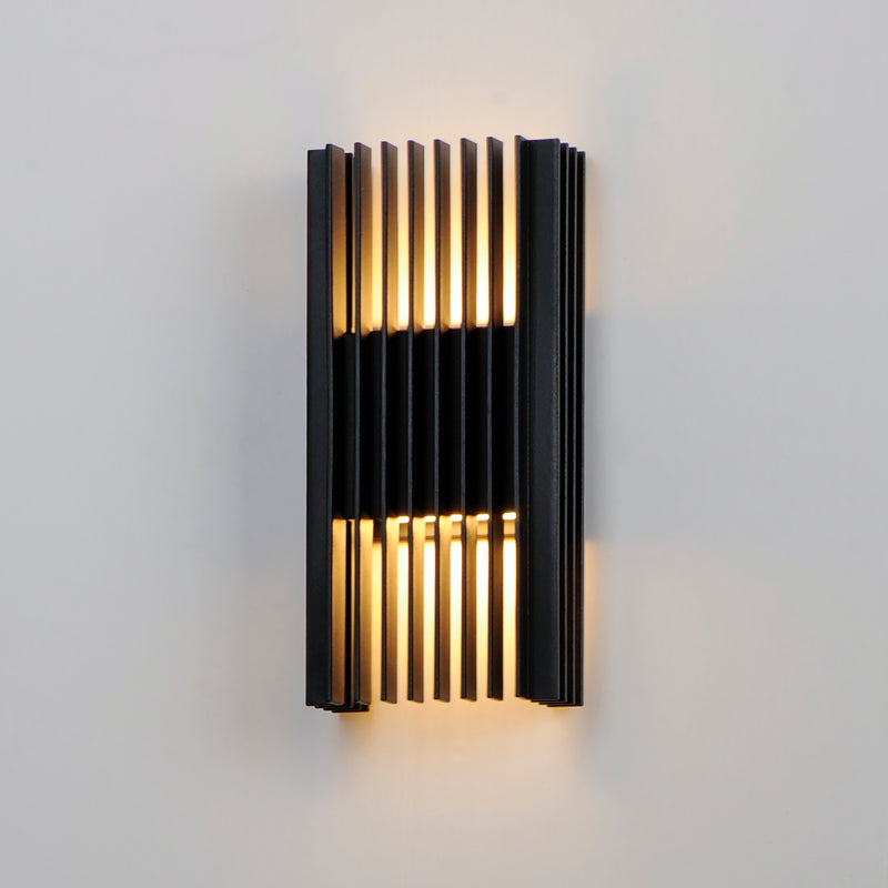 ET2 E30114-BK Rampart Medium LED Outdoor Wall Sconce | Black