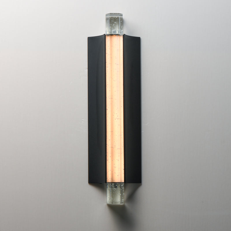 ET2 E30211-122BK Hyperion Outdoor 18" LED Outdoor Wall Sconce | Black