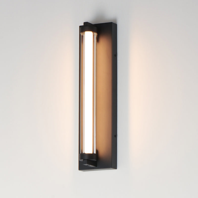 ET2 E30252-10BKGLD Fuse 18" LED Outdoor Wall Sconce | Black / Gold