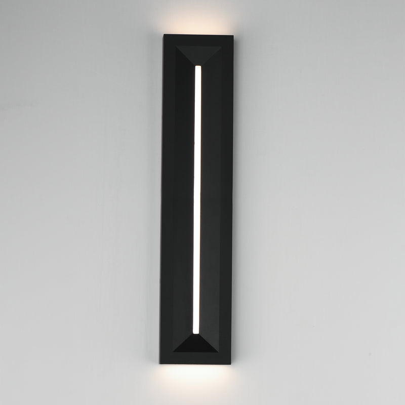ET2 E30332-BK Fosso 24" LED Outdoor Wall Sconce 5cct | Black