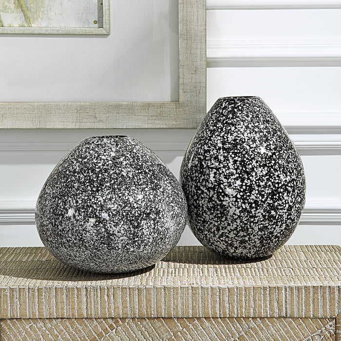 Uttermost Cosmic Black & White Vases, Set/2